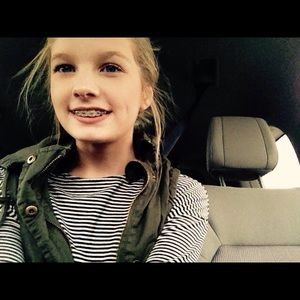 Meet your Posher, Chloe